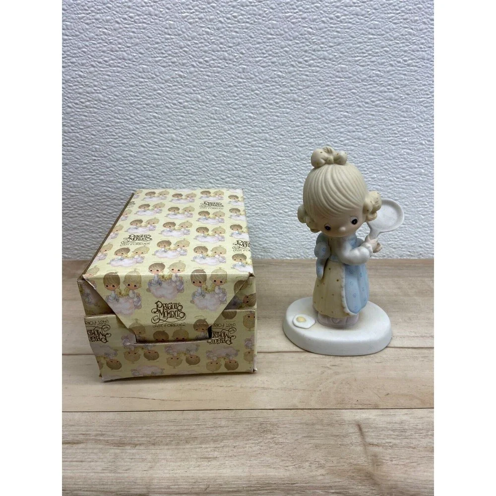 Vtg 1979 Precious Moments Eggs Over Easy Porcelain Figurine E-3118 - Picture 9 of 9